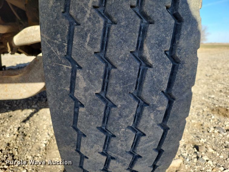 image for item NK9918 1999 Mack RD688S dump truck