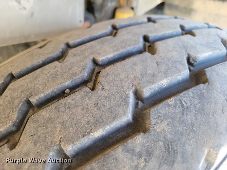 image for item NK9918 1999 Mack RD688S dump truck