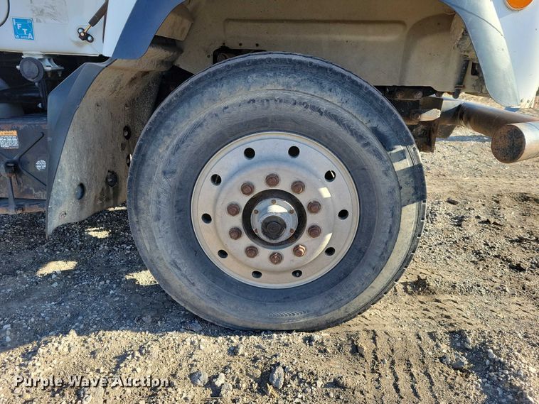 image for item NK9918 1999 Mack RD688S dump truck