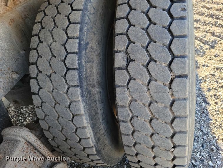 image for item NK9918 1999 Mack RD688S dump truck