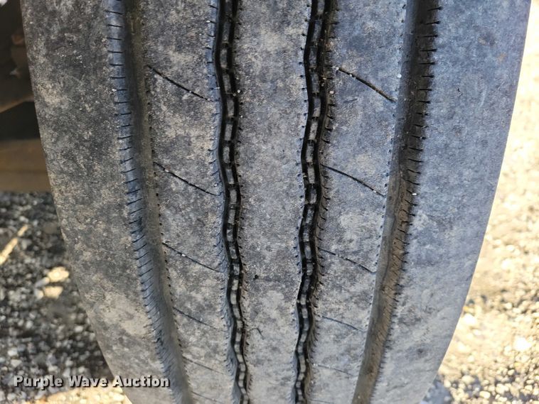 image for item NK9919 2016 International 8600 semi truck