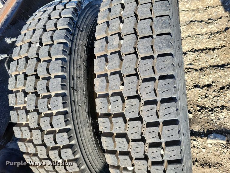 image for item NK9919 2016 International 8600 semi truck