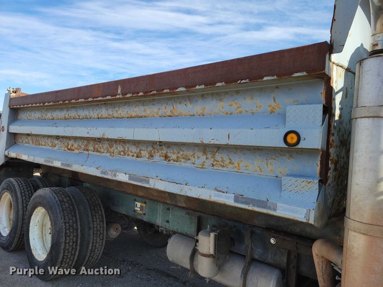 image for item NK9920 1994 Mack RD688S dump truck
