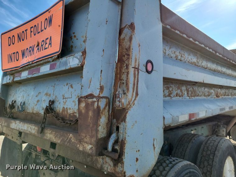 image for item NK9920 1994 Mack RD688S dump truck