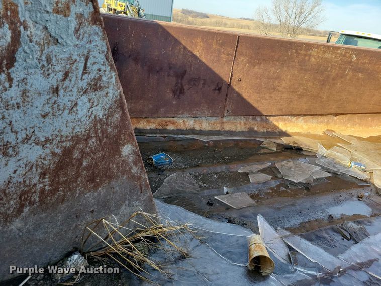 image for item NK9920 1994 Mack RD688S dump truck