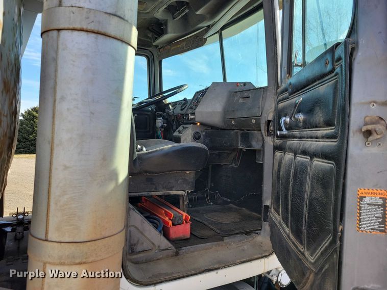 image for item NK9920 1994 Mack RD688S dump truck