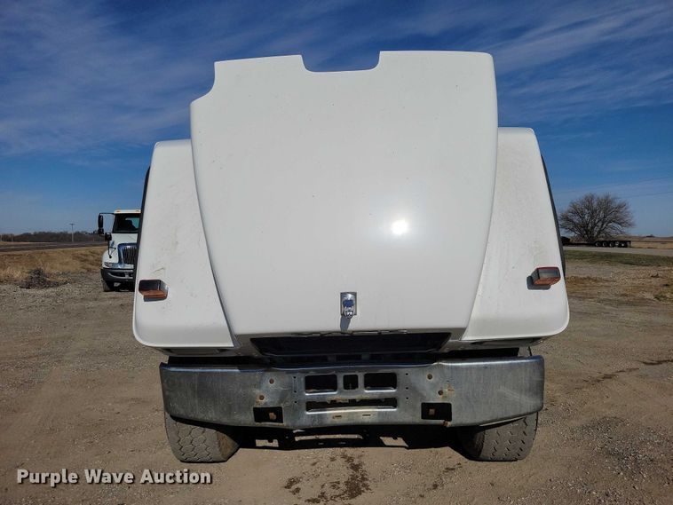 image for item NK9920 1994 Mack RD688S dump truck