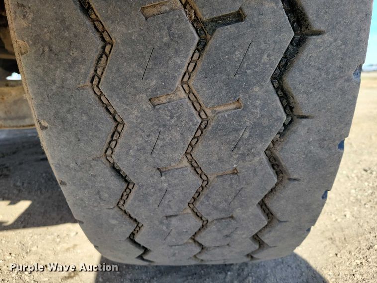 image for item NK9920 1994 Mack RD688S dump truck