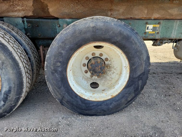 image for item NK9920 1994 Mack RD688S dump truck