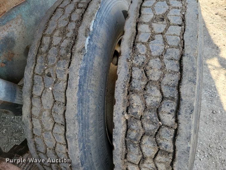 image for item NK9920 1994 Mack RD688S dump truck