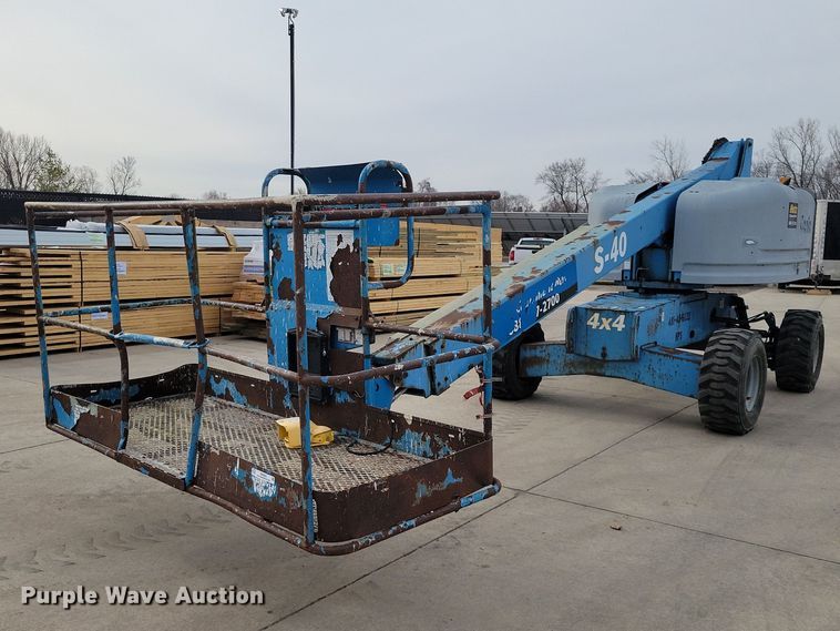image for item NK9922 2006 Genie S-40 boom lift