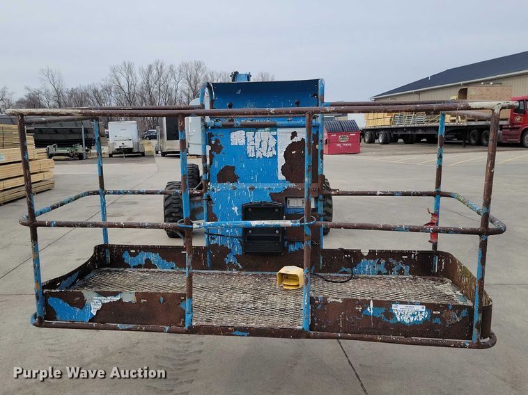 image for item NK9922 2006 Genie S-40 boom lift