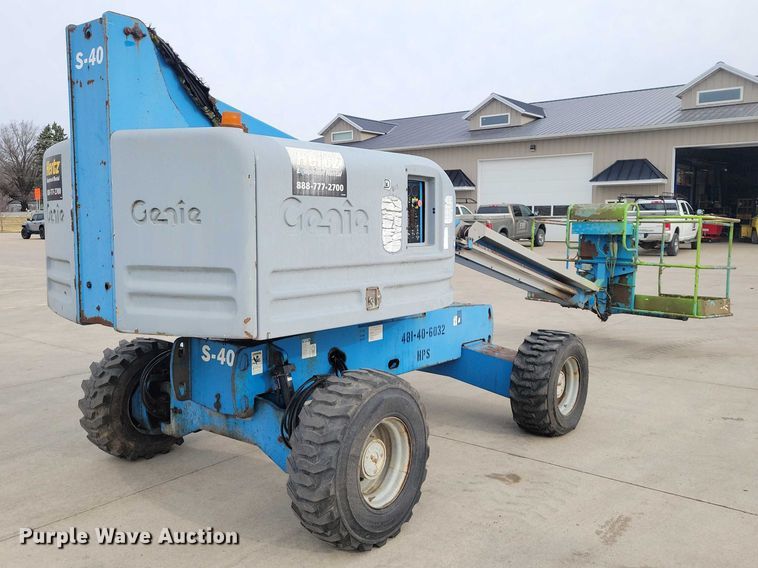 image for item NK9922 2006 Genie S-40 boom lift