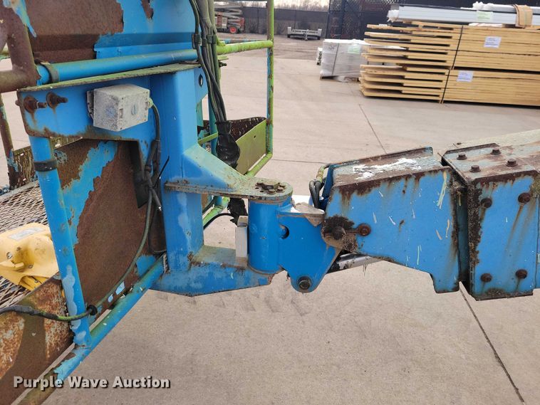 image for item NK9922 2006 Genie S-40 boom lift