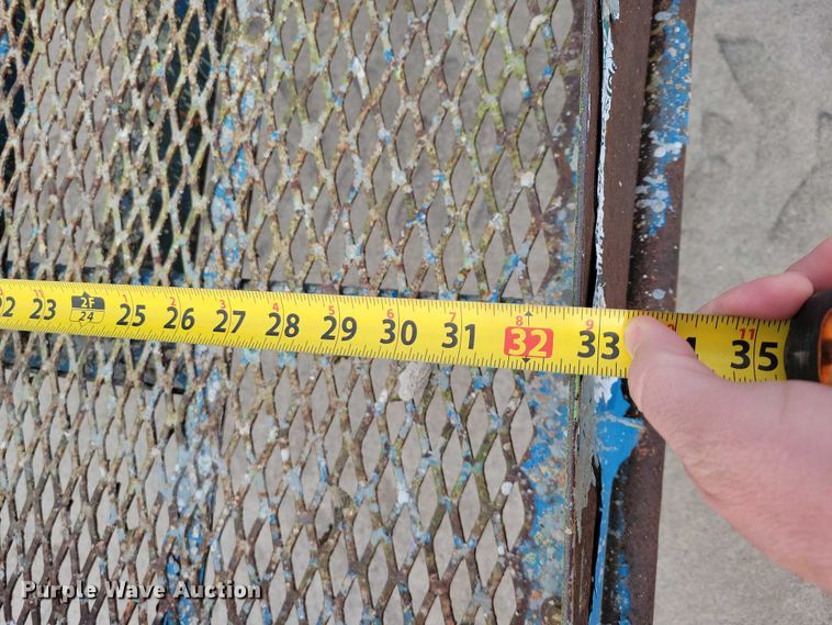 image for item NK9922 2006 Genie S-40 boom lift