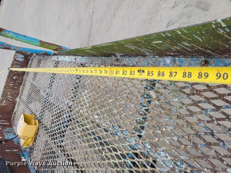 image for item NK9922 2006 Genie S-40 boom lift