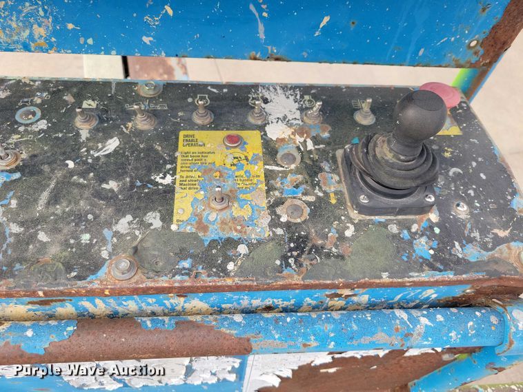 image for item NK9922 2006 Genie S-40 boom lift