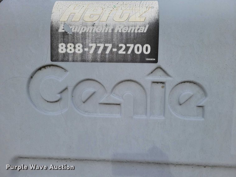 image for item NK9922 2006 Genie S-40 boom lift