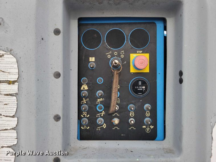 image for item NK9922 2006 Genie S-40 boom lift