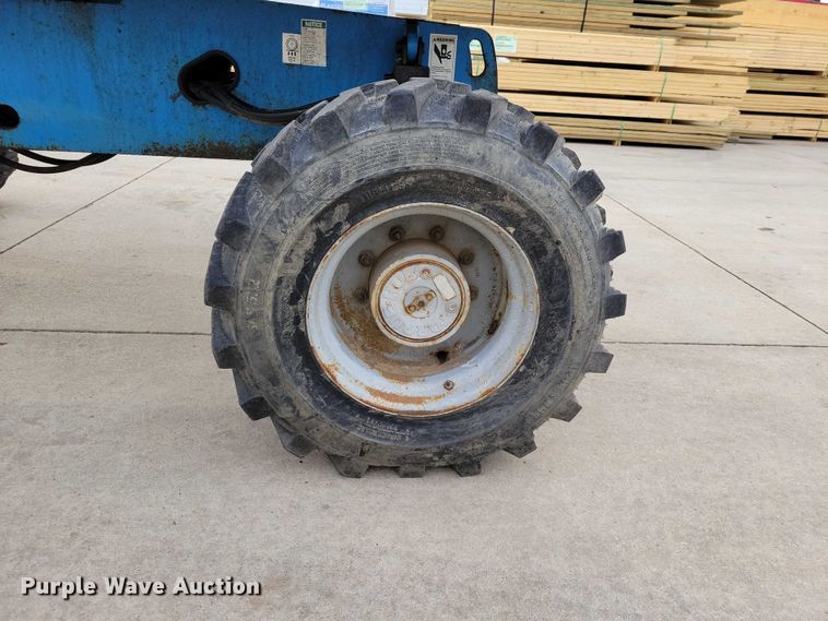 image for item NK9922 2006 Genie S-40 boom lift