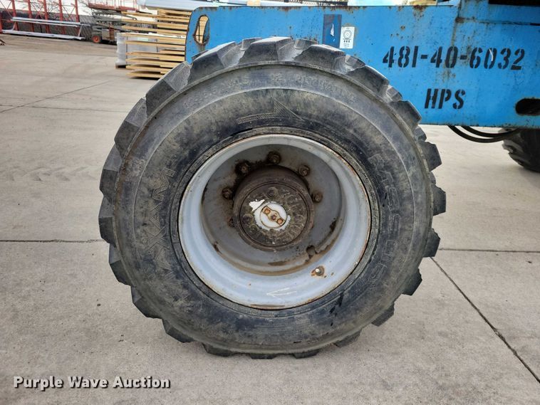 image for item NK9922 2006 Genie S-40 boom lift