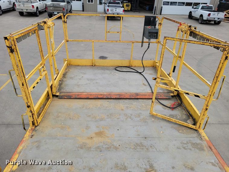 image for item NK9923 JLG 4393RT scissor lift