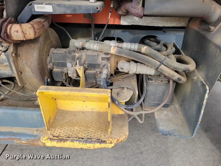 image for item NK9923 JLG 4393RT scissor lift