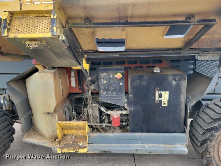 image for item NK9923 JLG 4393RT scissor lift