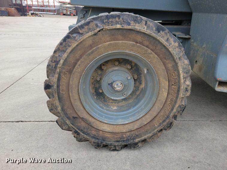 image for item NK9923 JLG 4393RT scissor lift