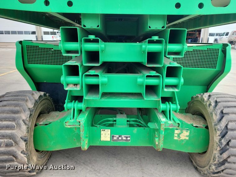 image for item NK9924 2009 JLG 3394RT scissor lift