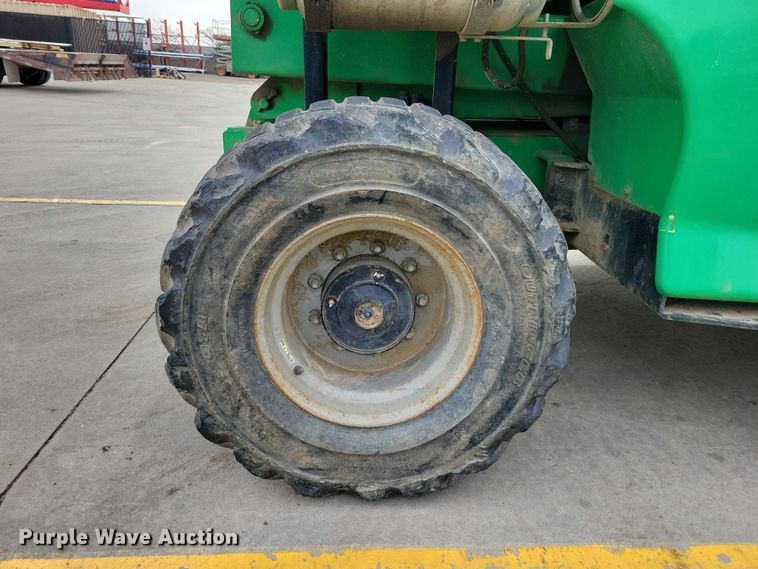 image for item NK9924 2009 JLG 3394RT scissor lift