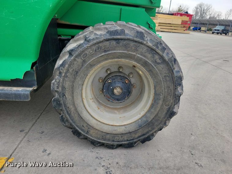 image for item NK9924 2009 JLG 3394RT scissor lift