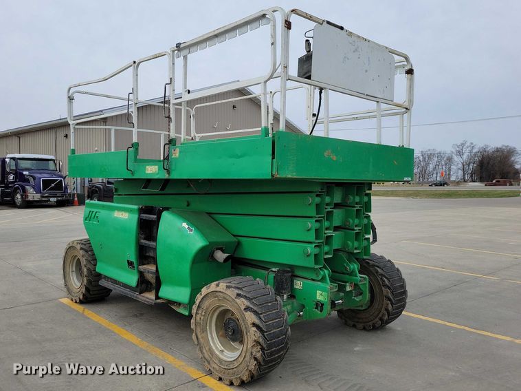 image for item NK9925 2011 JLG 3394RT scissor lift