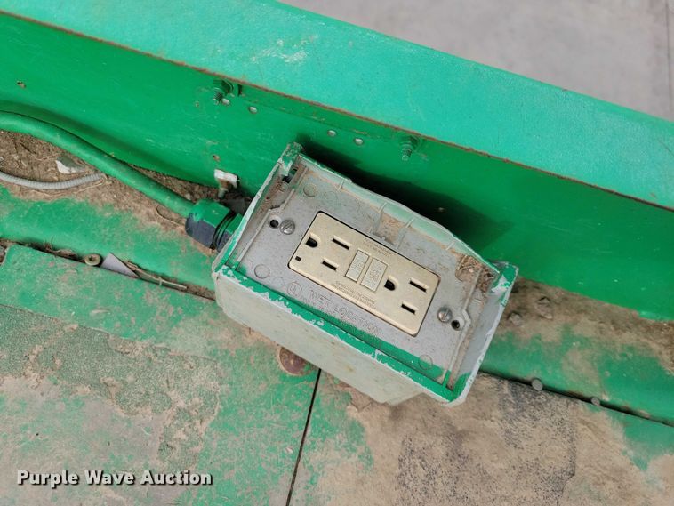 image for item NK9925 2011 JLG 3394RT scissor lift