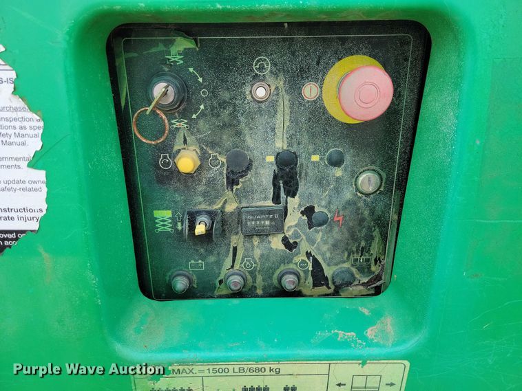 image for item NK9925 2011 JLG 3394RT scissor lift