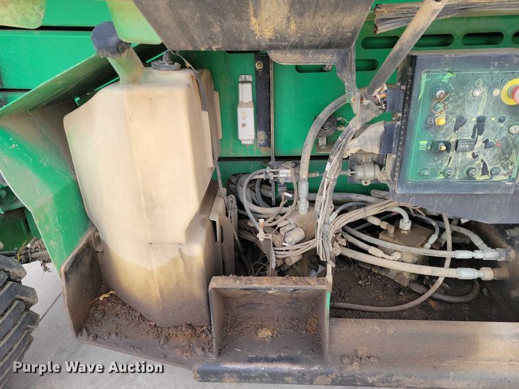 image for item NK9925 2011 JLG 3394RT scissor lift