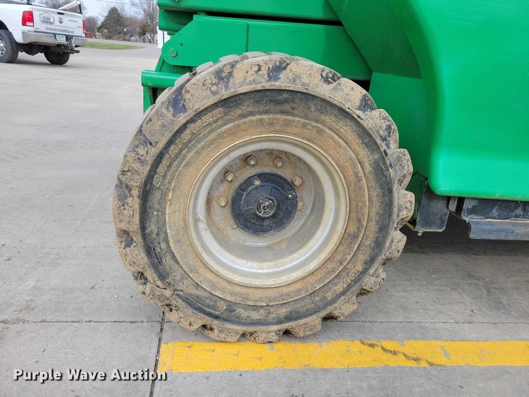 image for item NK9925 2011 JLG 3394RT scissor lift