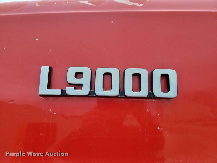 image for item NK9935 1994 Ford L9000 dump truck