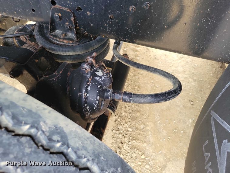 image for item NK9935 1994 Ford L9000 dump truck