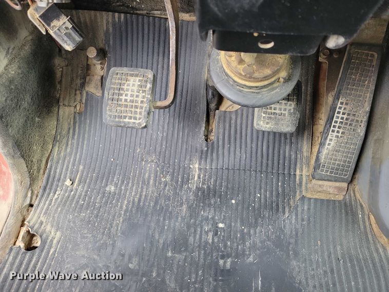 image for item NK9935 1994 Ford L9000 dump truck