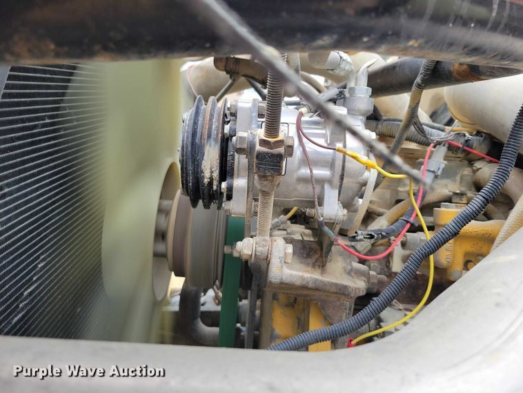 image for item NK9935 1994 Ford L9000 dump truck