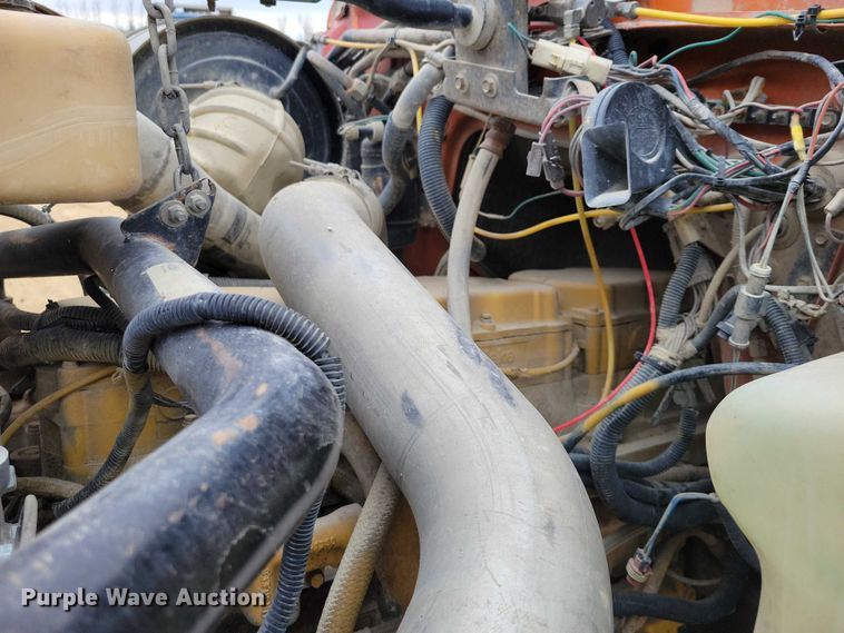 image for item NK9935 1994 Ford L9000 dump truck