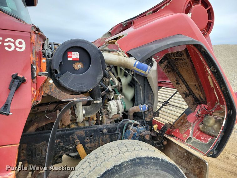 image for item NK9935 1994 Ford L9000 dump truck