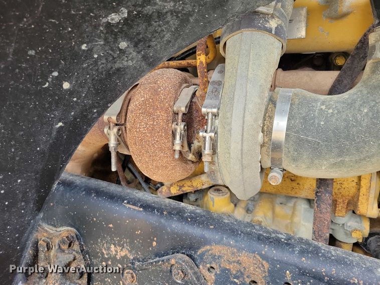 image for item NK9935 1994 Ford L9000 dump truck