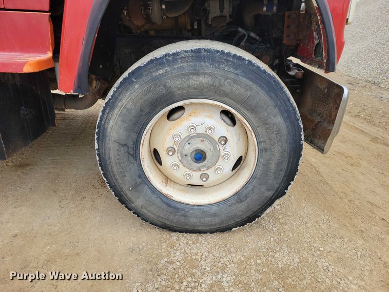 image for item NK9935 1994 Ford L9000 dump truck