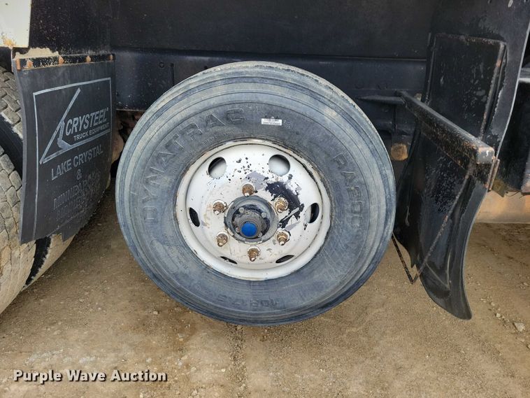 image for item NK9935 1994 Ford L9000 dump truck