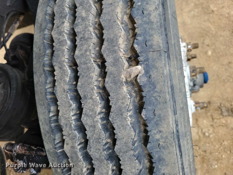 image for item NK9935 1994 Ford L9000 dump truck