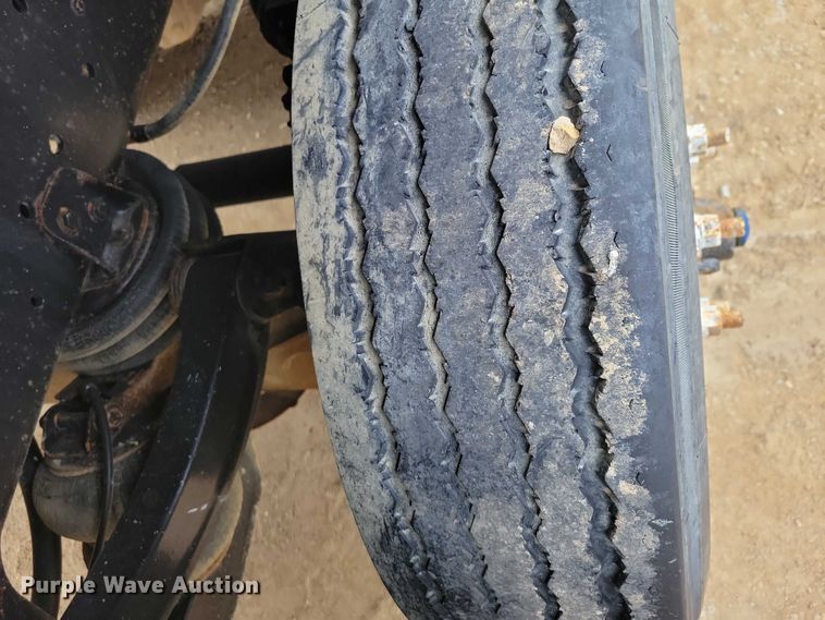 image for item NK9935 1994 Ford L9000 dump truck