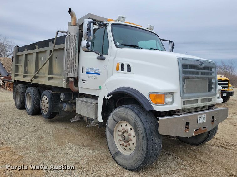 image for item NK9936 2007 Sterling LT9500 dump truck
