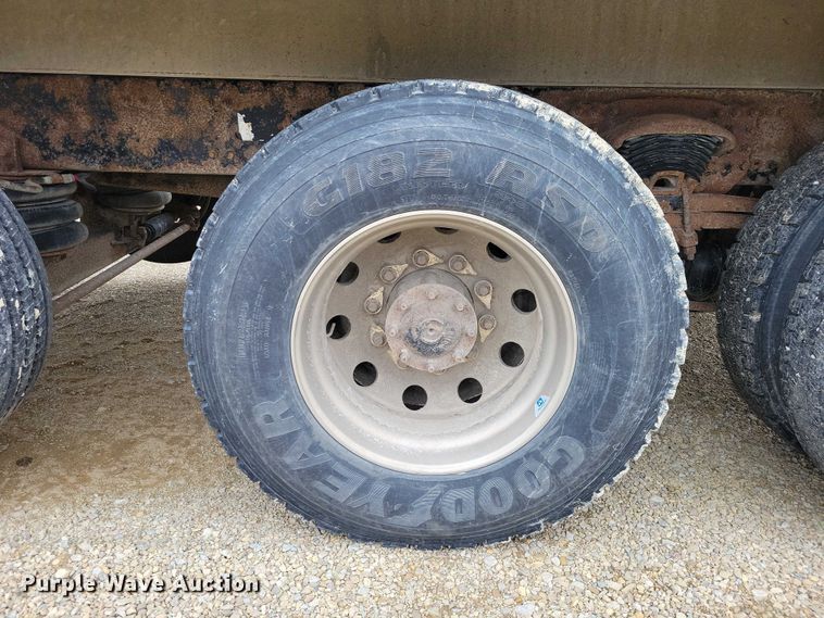 image for item NK9936 2007 Sterling LT9500 dump truck